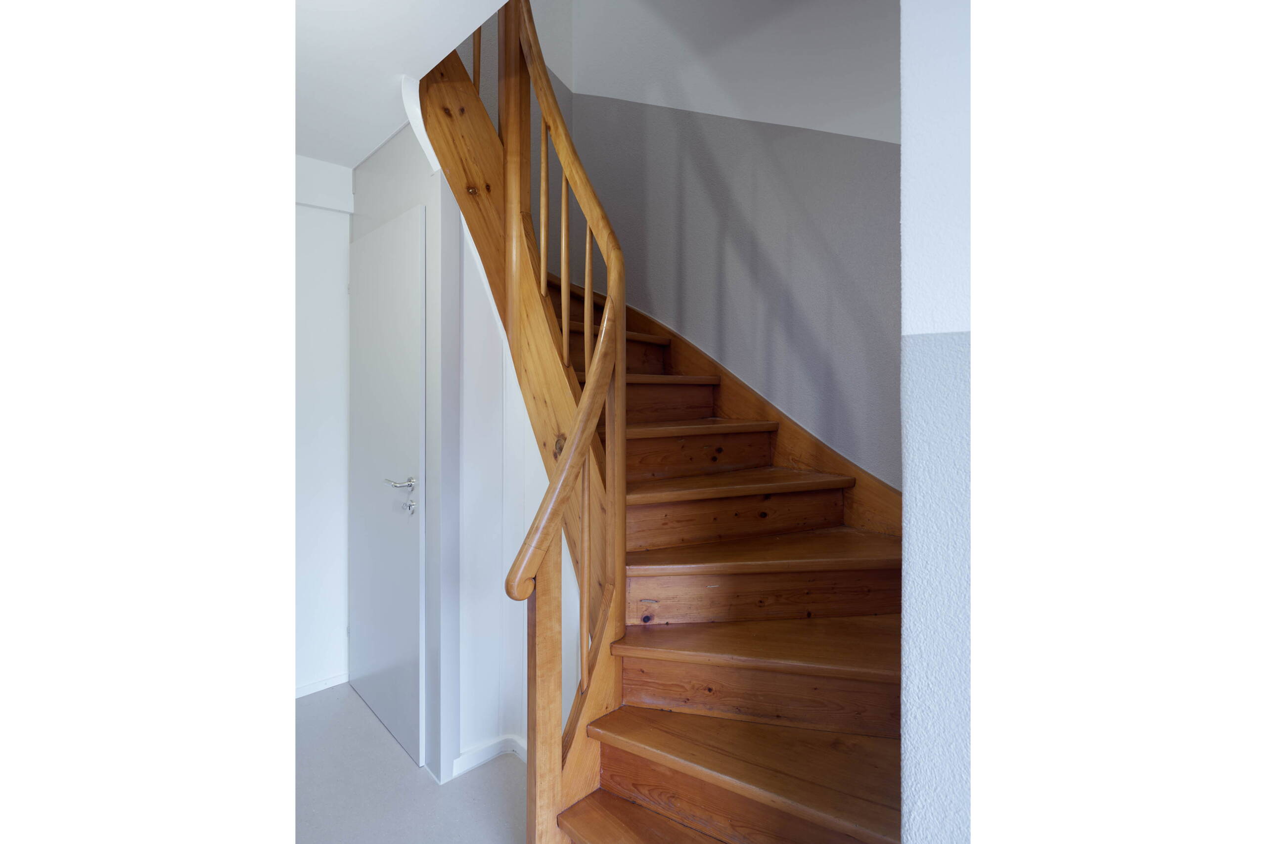 arba_eigenheimweg_treppe_2.jpg Zoom: arba_eigenheimweg_treppe_2.jpg
