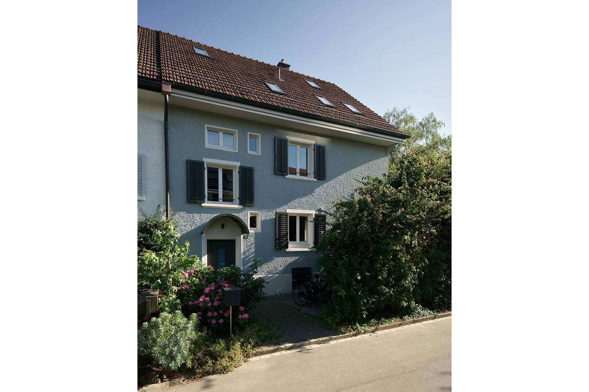arba_churfirstenweg_fassade_graublau.jpg Zoom: arba_churfirstenweg_fassade_graublau.jpg