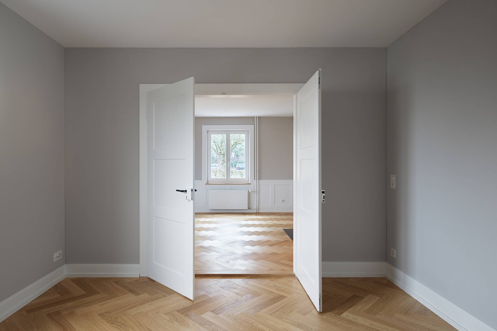 arba_churfirstenweg_doppeltuere.jpg Zoom: arba_churfirstenweg_doppeltuere.jpg