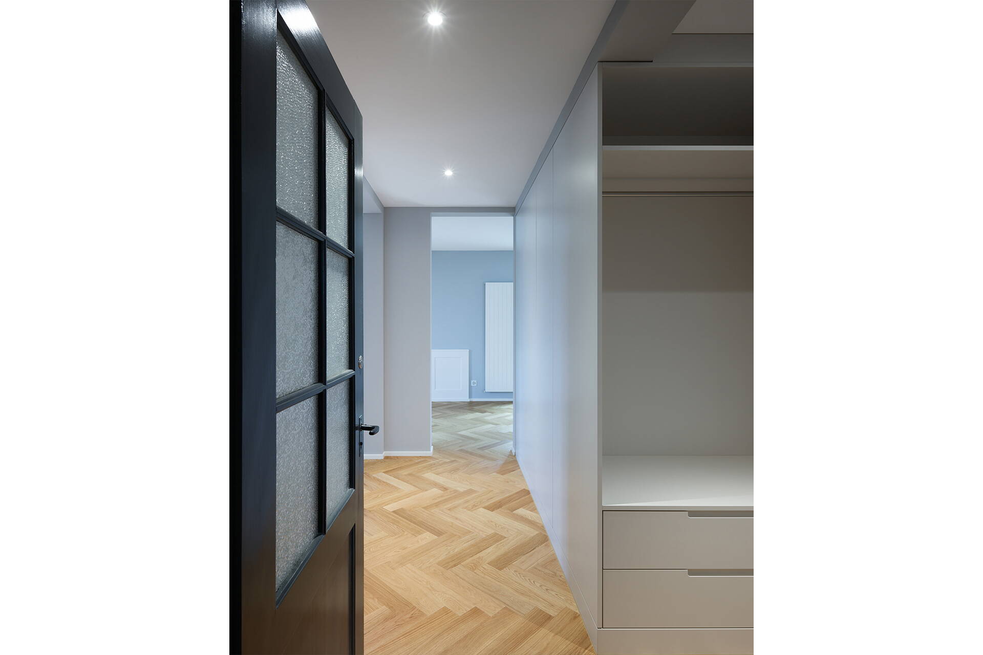 arba_churfirstenweg_garderobe.jpg Zoom: arba_churfirstenweg_garderobe.jpg