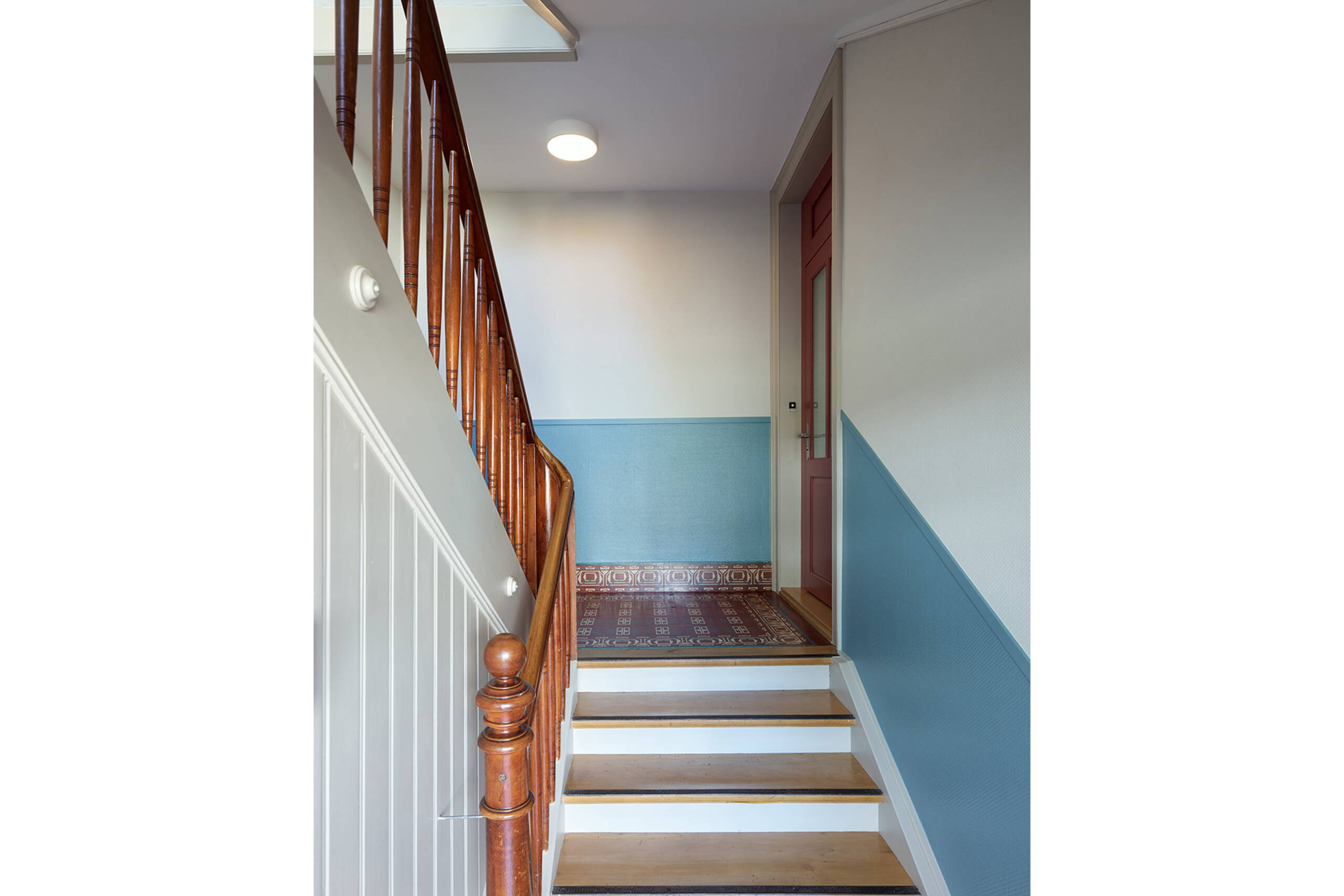 arba_wartstrasse_treppenhaus_2.jpg Zoom: arba_wartstrasse_treppenhaus_2.jpg