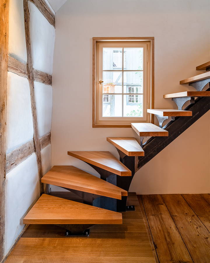 arba_renovation_metalltreppe_holztritte.jpg arba_renovation_metalltreppe_holztritte.jpg